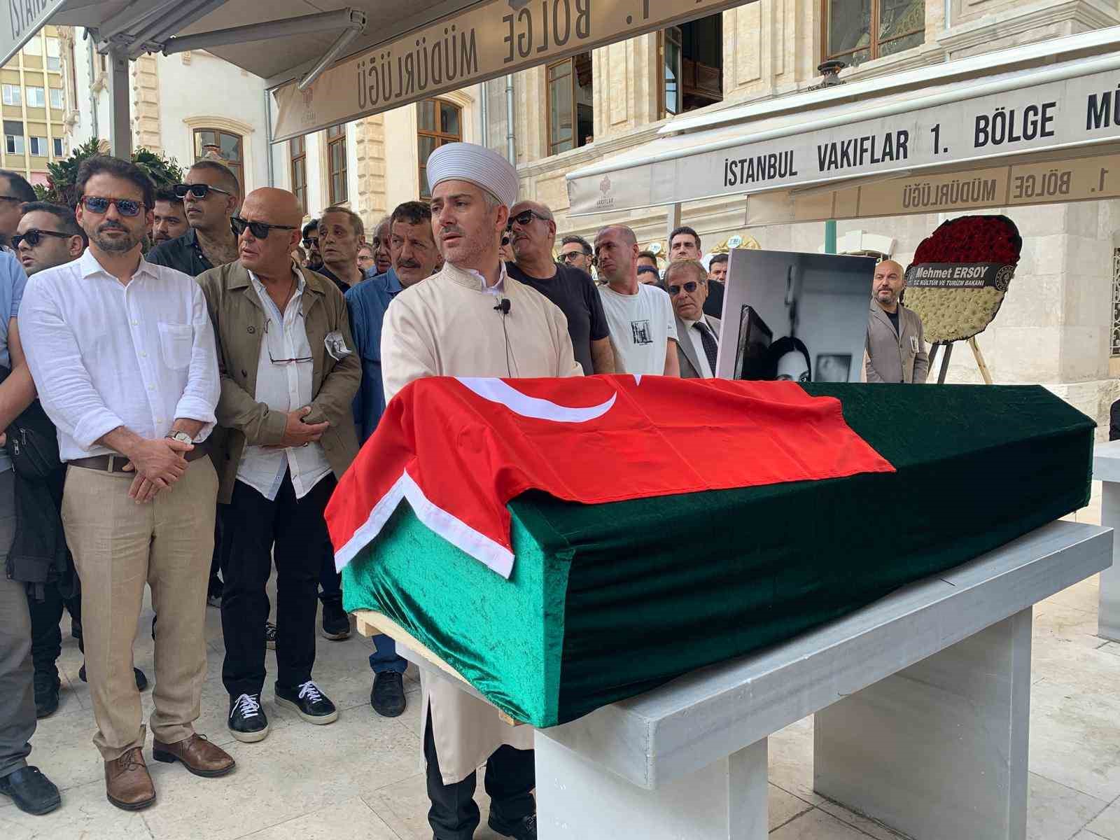 Tomris Giritlioğlu için Teşvikiye Camii’nde cenaze töreni düzenlendi
