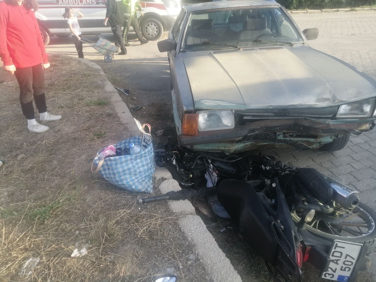 Isparta’da otomobille motosiklet çarpıştı: 1 ağır yaralı
