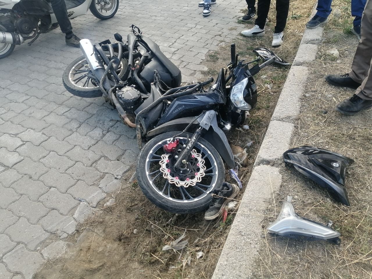 Isparta’da otomobille motosiklet çarpıştı: 1 ağır yaralı
