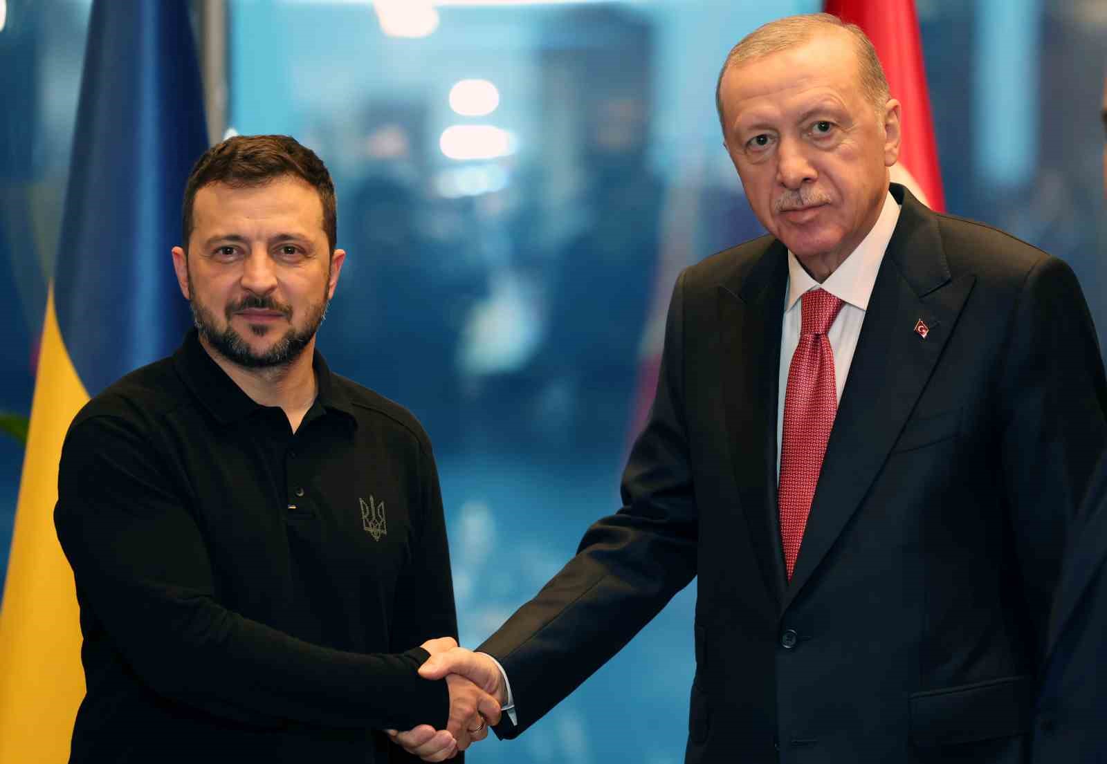 Cumhurbaşkanı Erdoğan, Ukrayna Devlet Başkanı Zelenskiy’le görüştü
