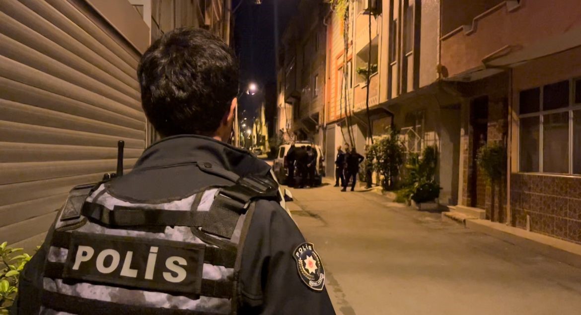 Bursa’da polise silah çeken boksör saatlerce direndi, özel harekat baskınıyla yakalandı
