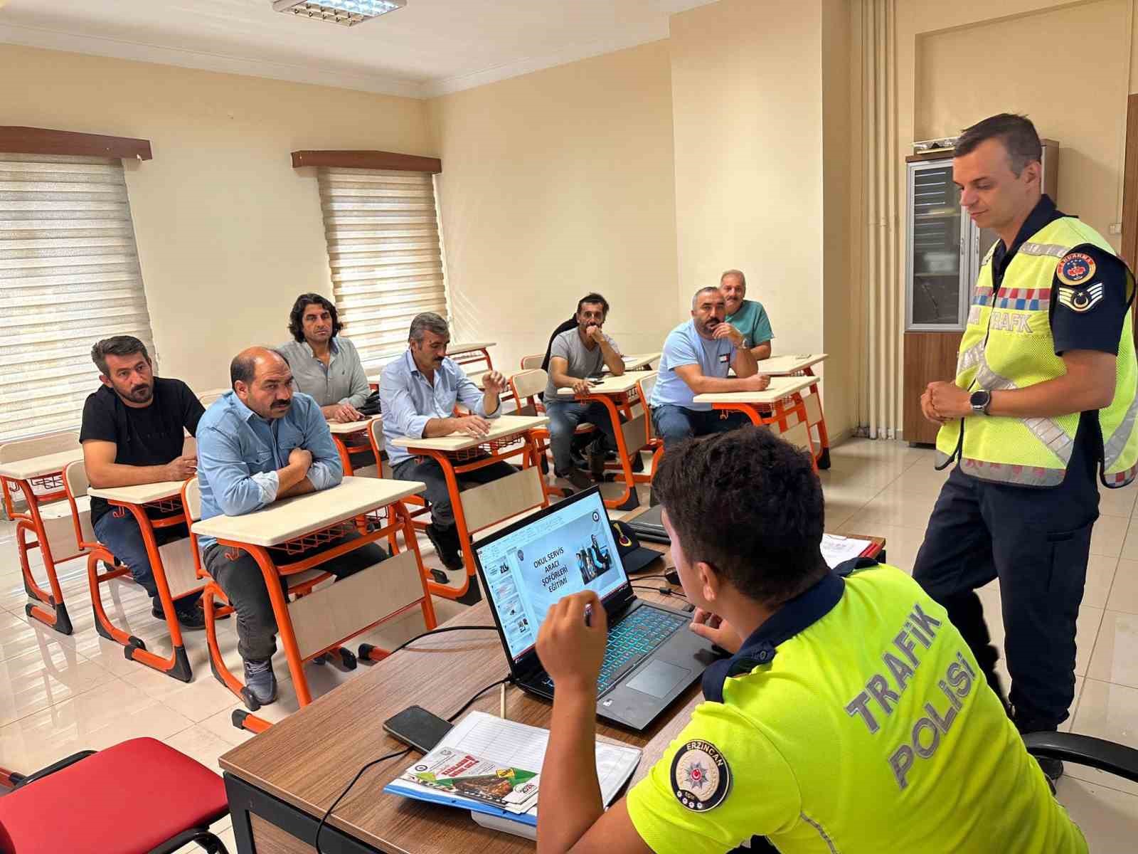 Okul servis araçları denetlendi
