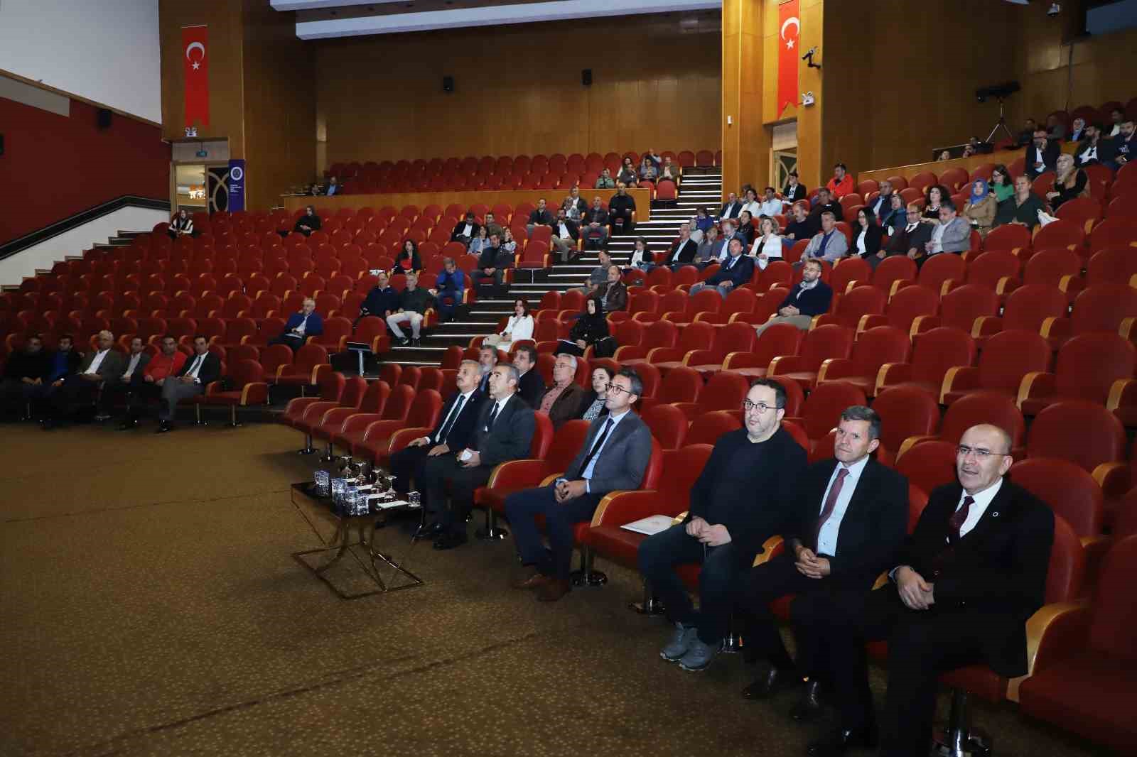 Yeni dönem hazırlıkları kapsamında “Oryantasyon programları bilgilendirme toplantısı” düzenlendi
