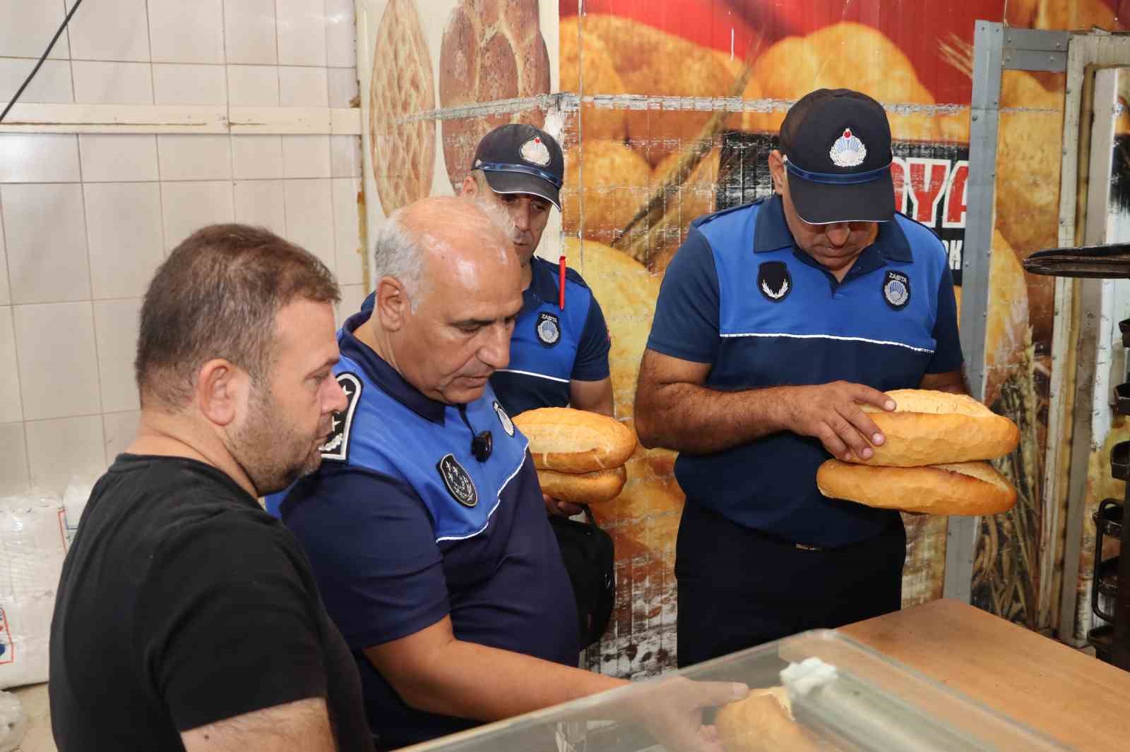 Kozan Belediyesi fırınlarda şafak vakti denetim gerçekleştirdi
