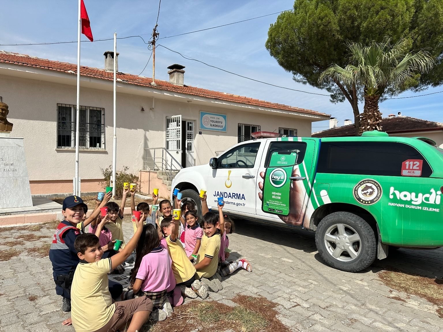 Aydın’da öğrencilere doğa ve hayvan sevgisi anlatıldı
