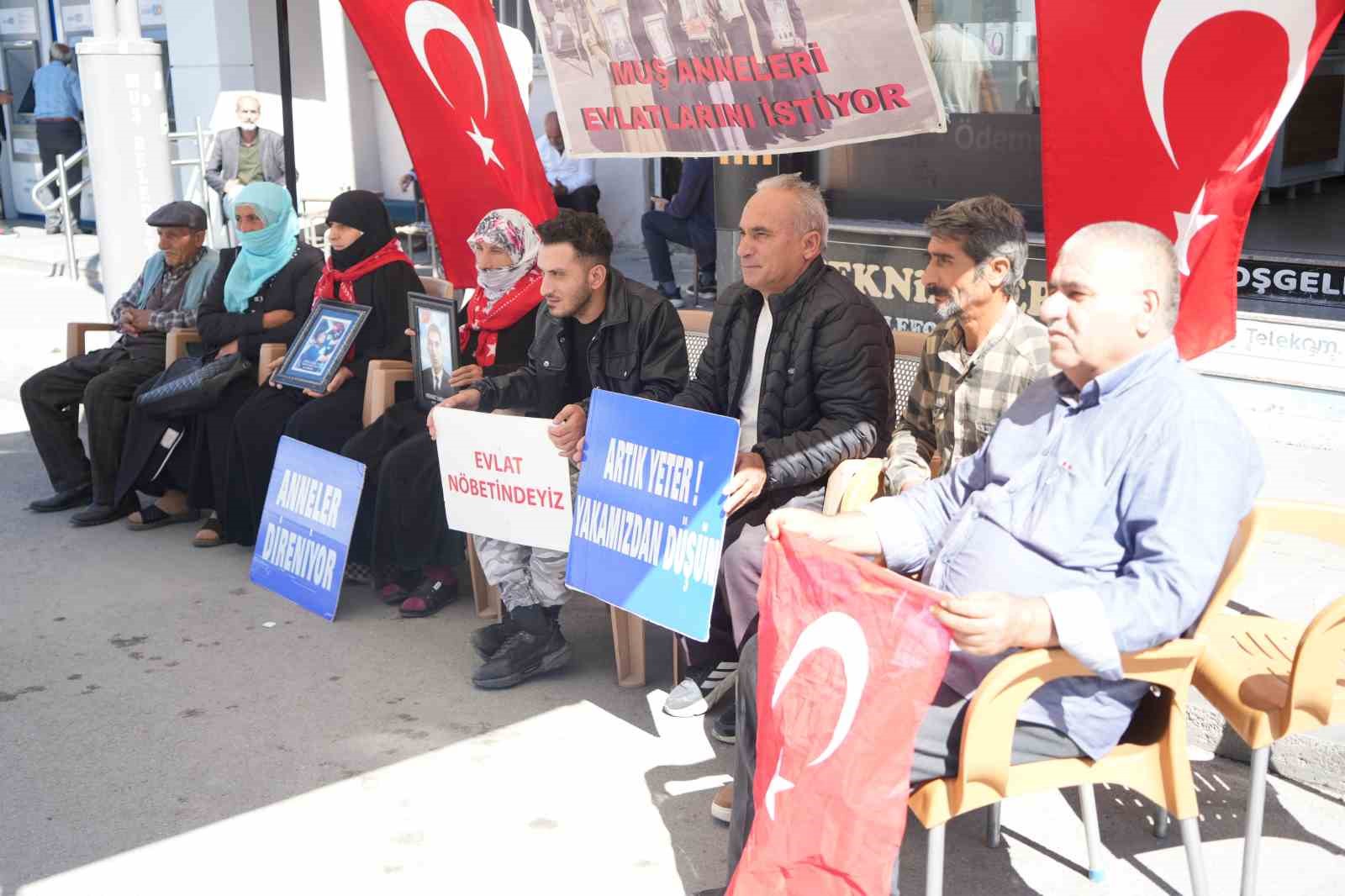 Evladı dağa kaçırılan anne: “Asker de polis de benim oğlumdur”
