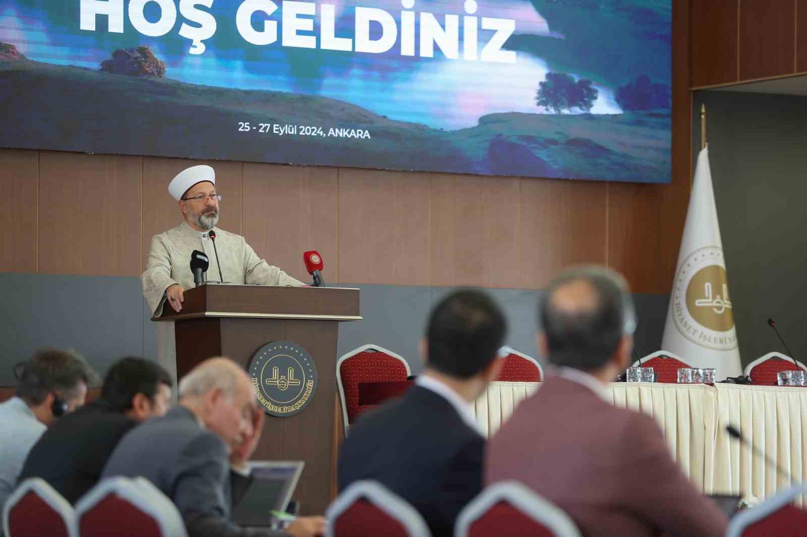 Diyanet İşleri Başkanı Erbaş: “Kur’an, ilkeler, ölçüler ve kurallar barındıran evrensel bir rehberdir”
