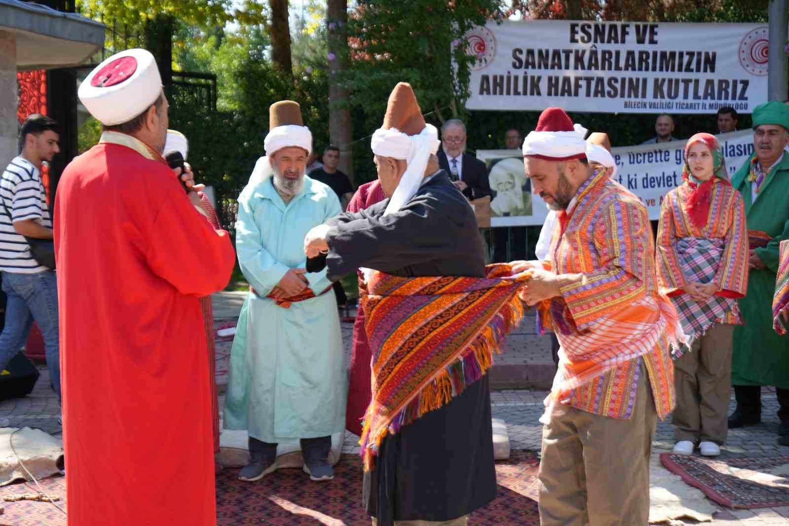 ’Pabucu dama atılmak’ deyimi buradan geliyor
