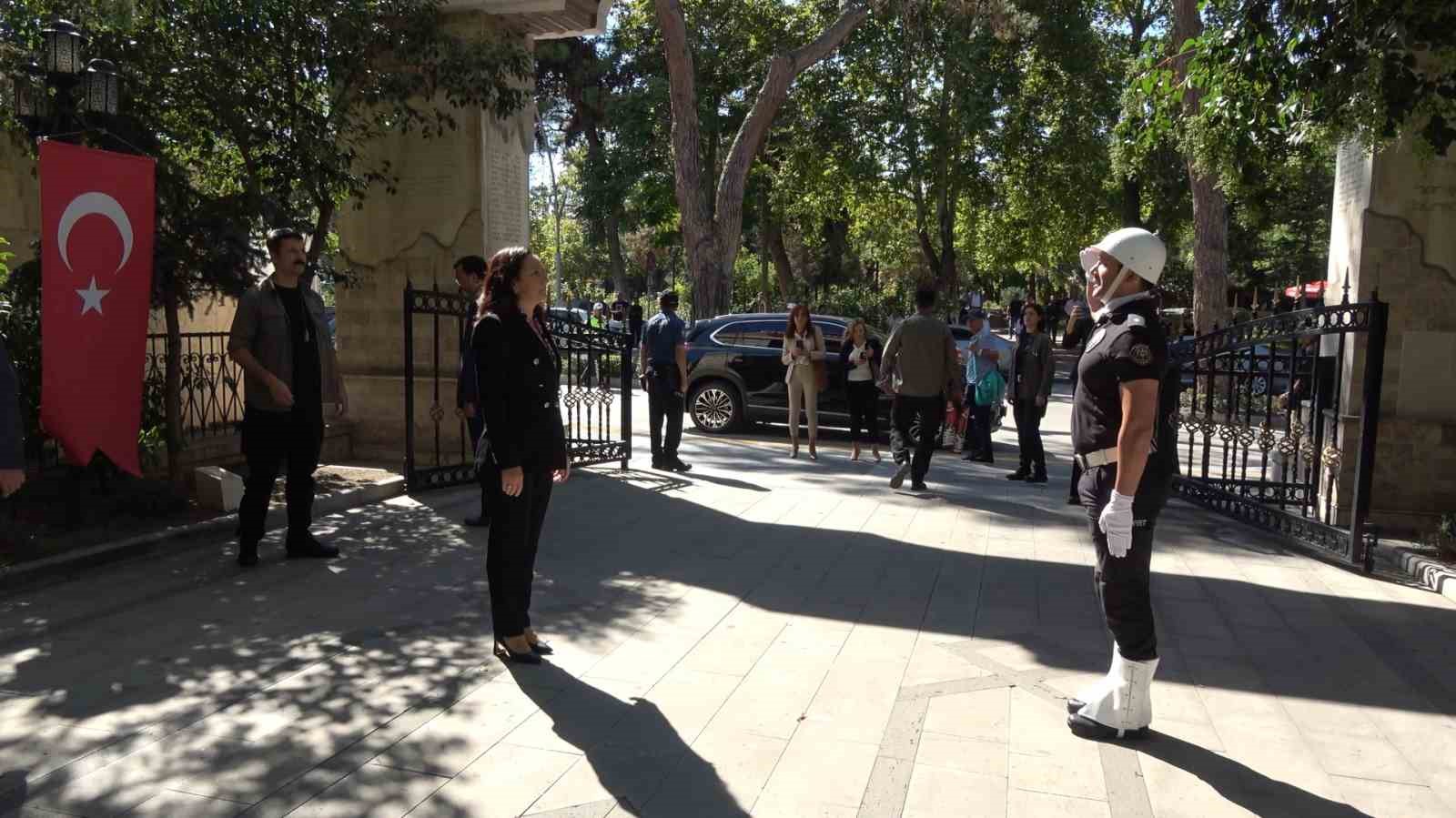 Göreve başlayan Burdur Valisi Tülay Baydar Bilgihan; “Şehrimiz önceliğimizdir”
