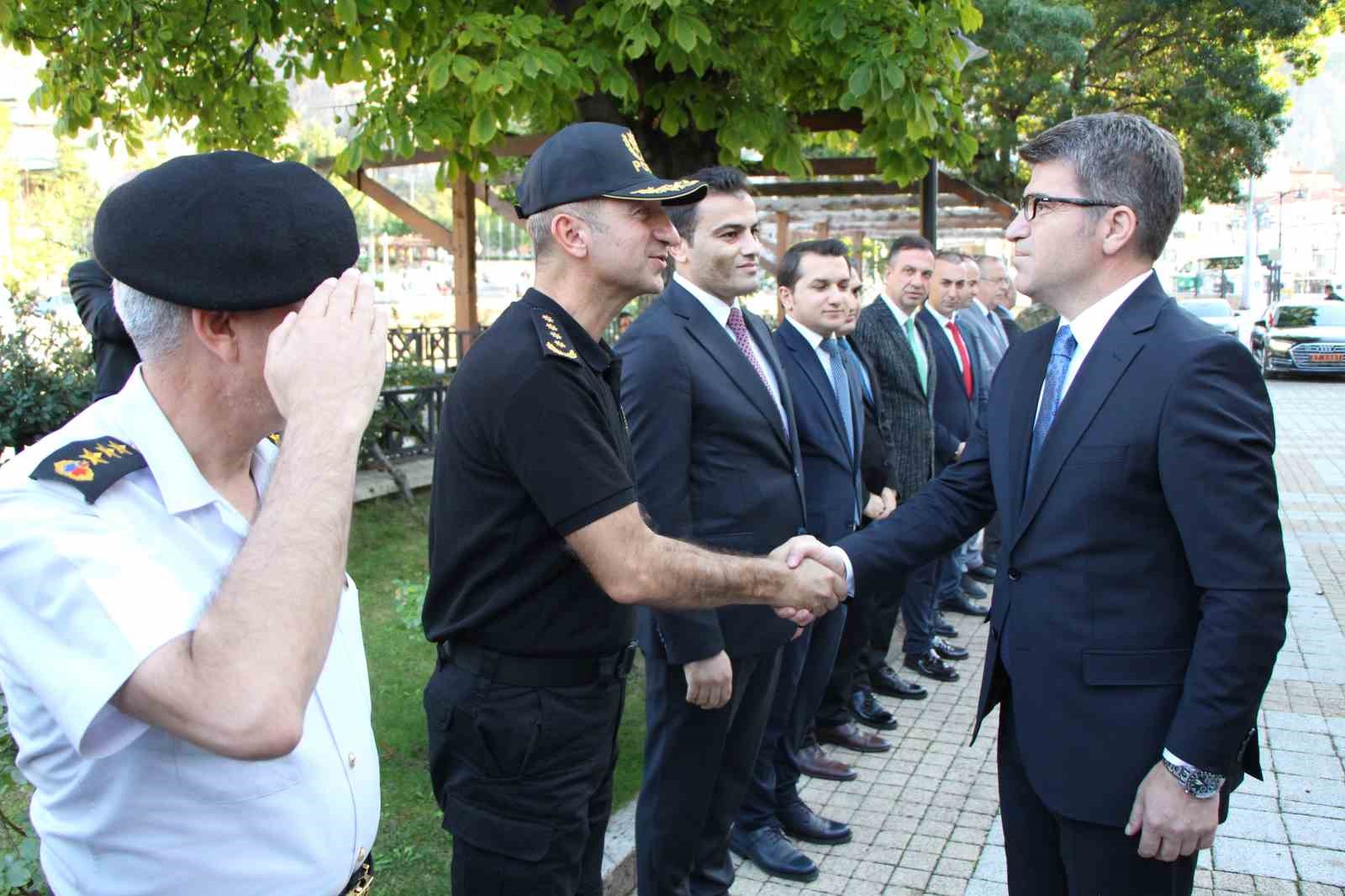 Amasya’nın yeni Valisi Önder Bakan görevine başladı
