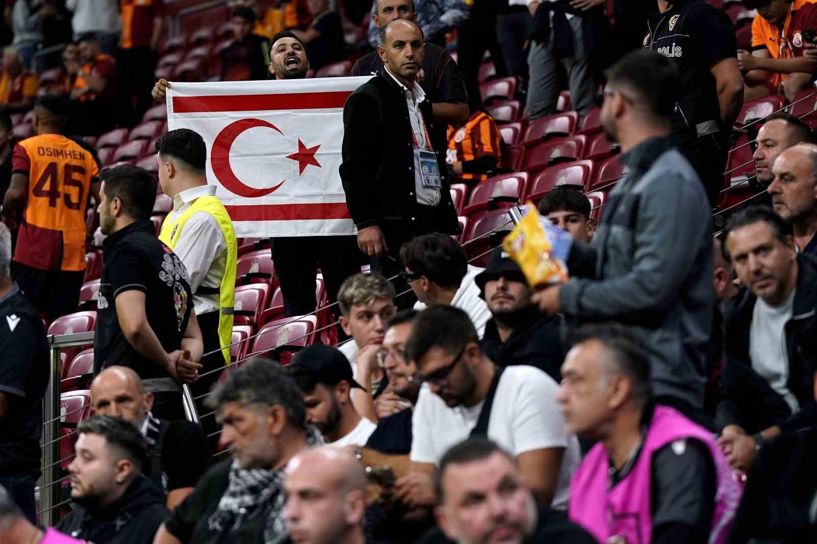 UEFA Avrupa Ligi: Galatasaray: 0 - PAOK: 0 (Maç devam ediyor)
