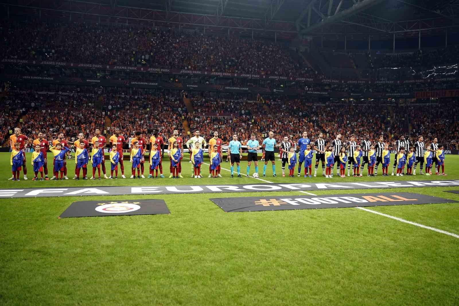 UEFA Avrupa Ligi: Galatasaray: 0 - PAOK: 0 (Maç devam ediyor)
