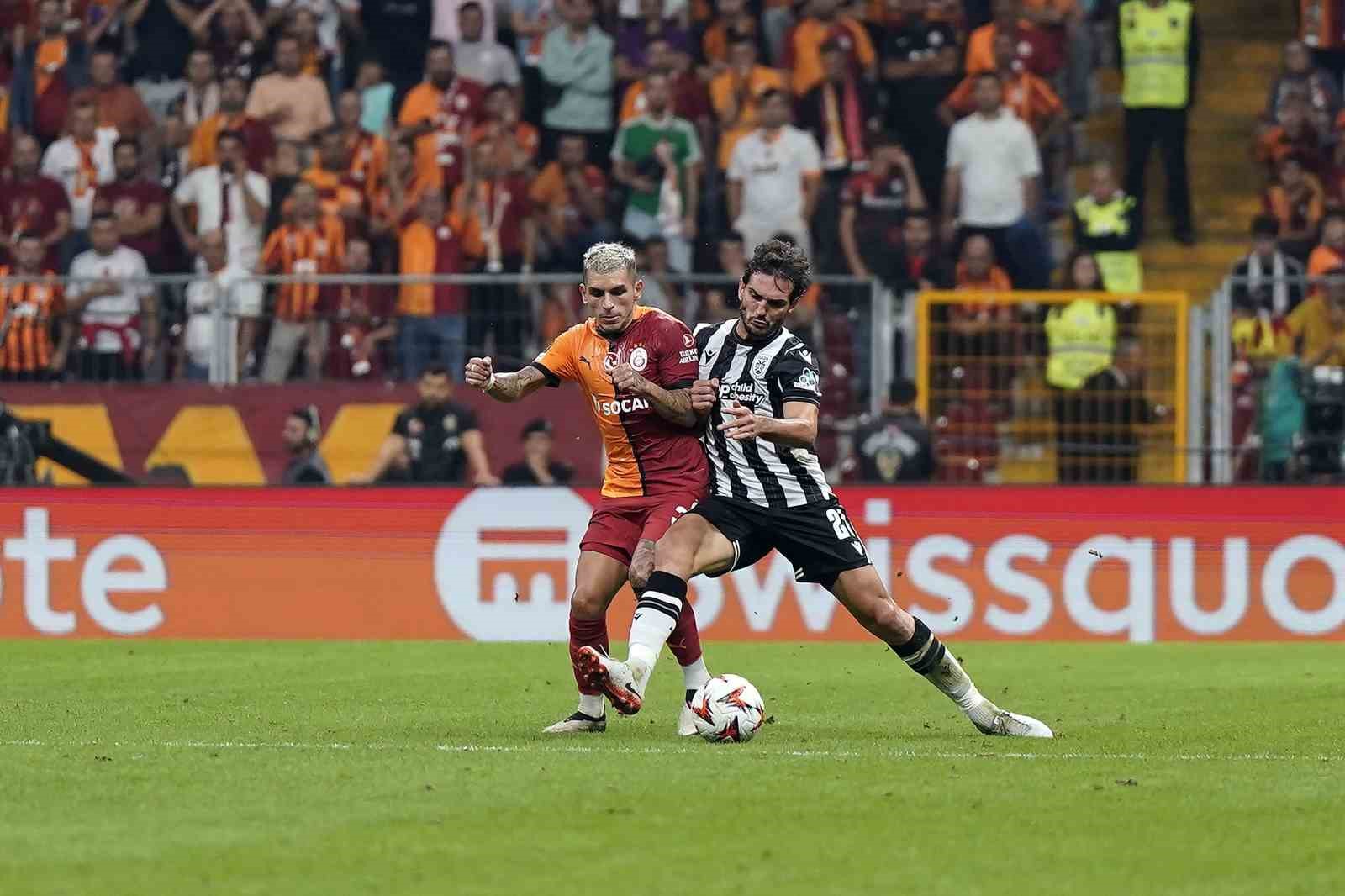 UEFA Avrupa Ligi: Galatasaray: 0 - PAOK: 0 (İlk yarı)
