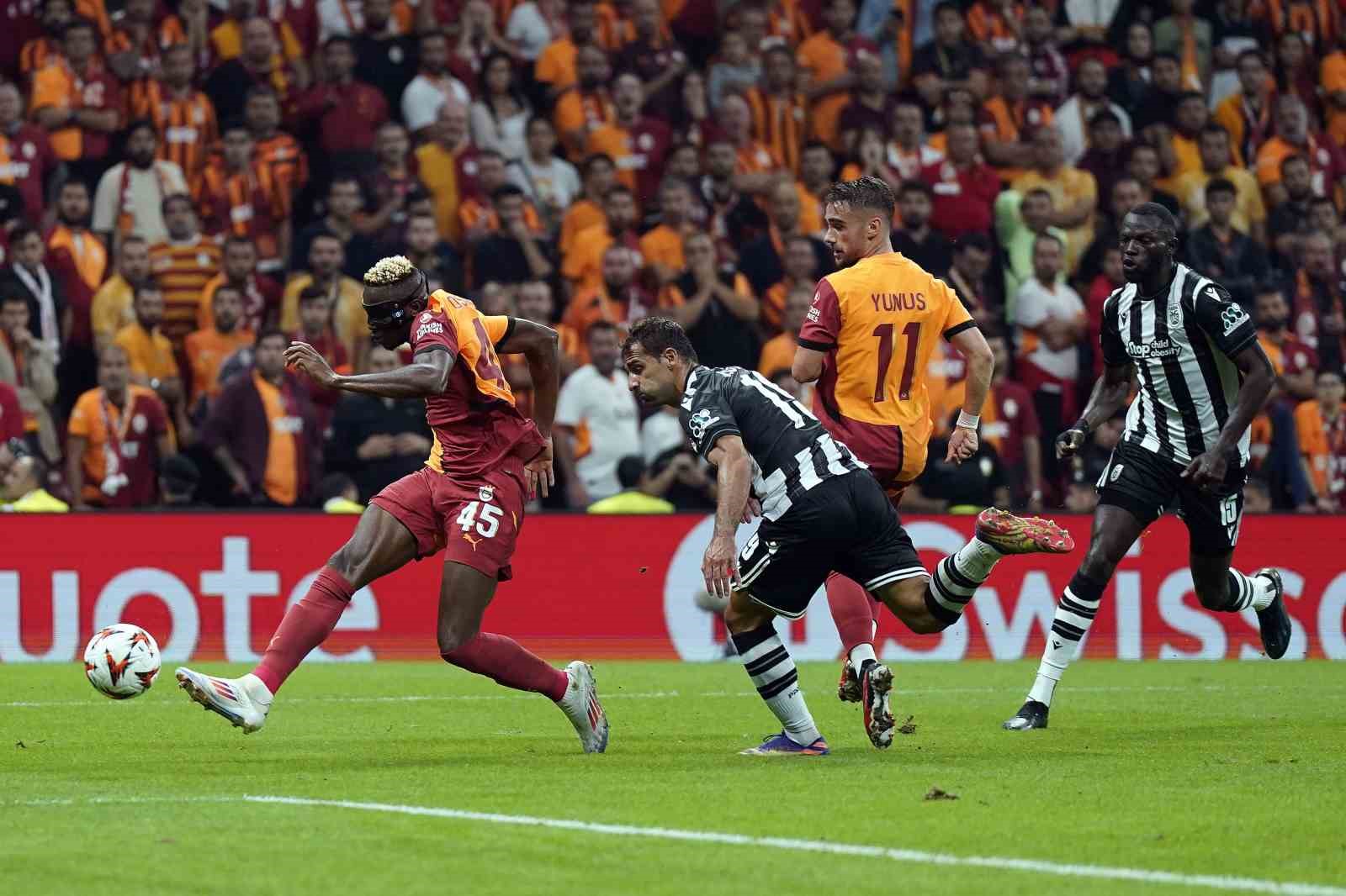 UEFA Avrupa Ligi: Galatasaray: 0 - PAOK: 0 (İlk yarı)
