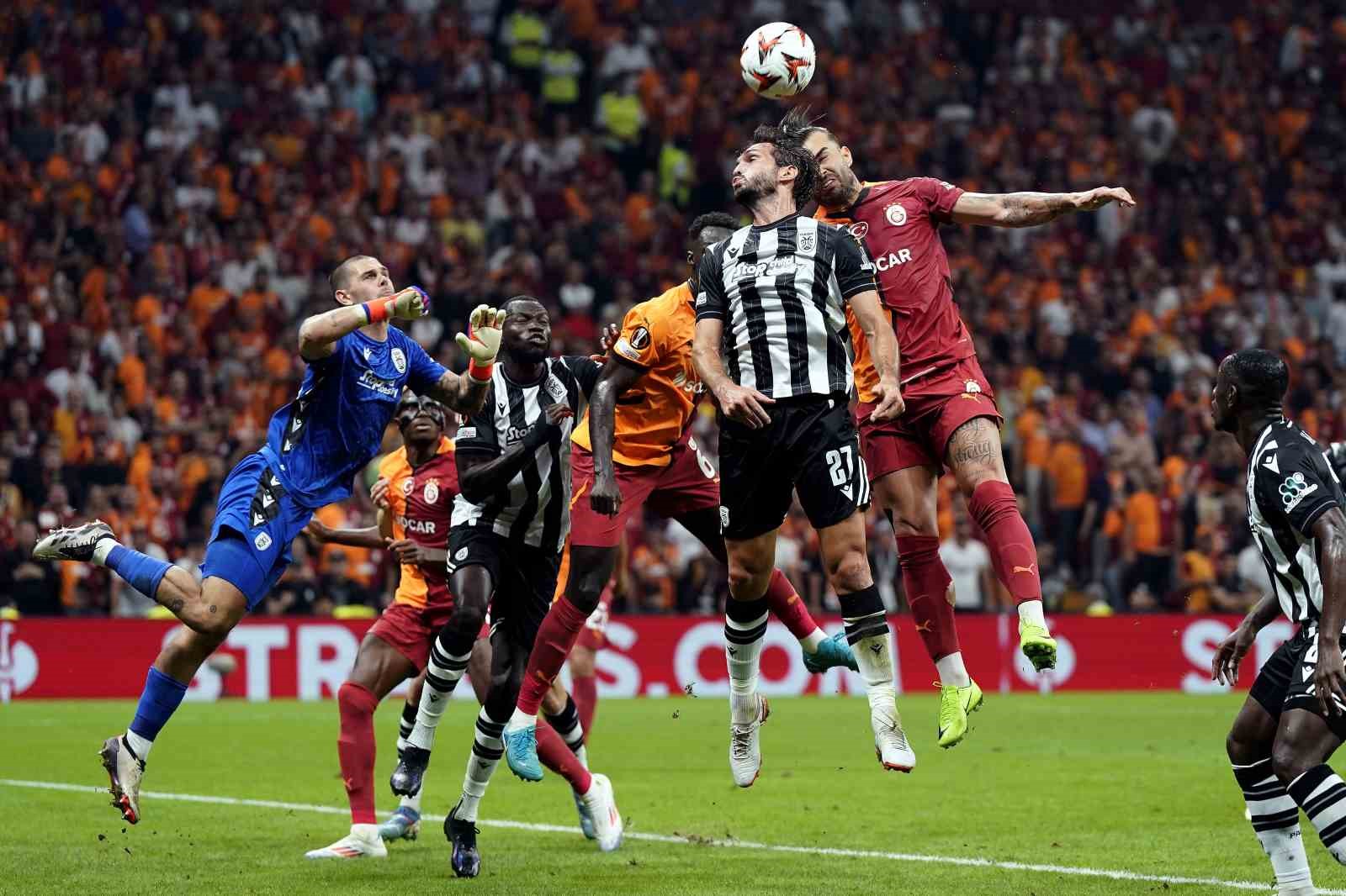 UEFA Avrupa Ligi: Galatasaray: 0 - PAOK: 0 (İlk yarı)
