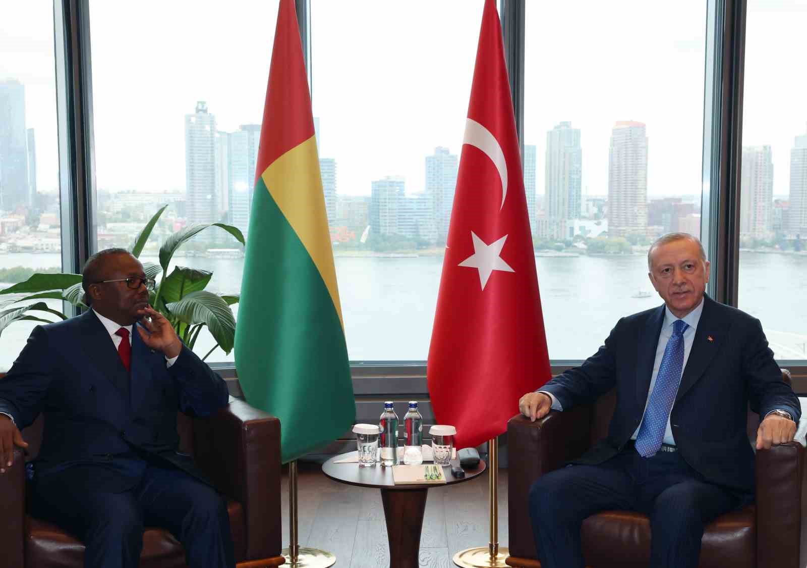 Cumhurbaşkanı Erdoğan, Gine Bissau Cumhurbaşkanı Embalo ile görüştü
