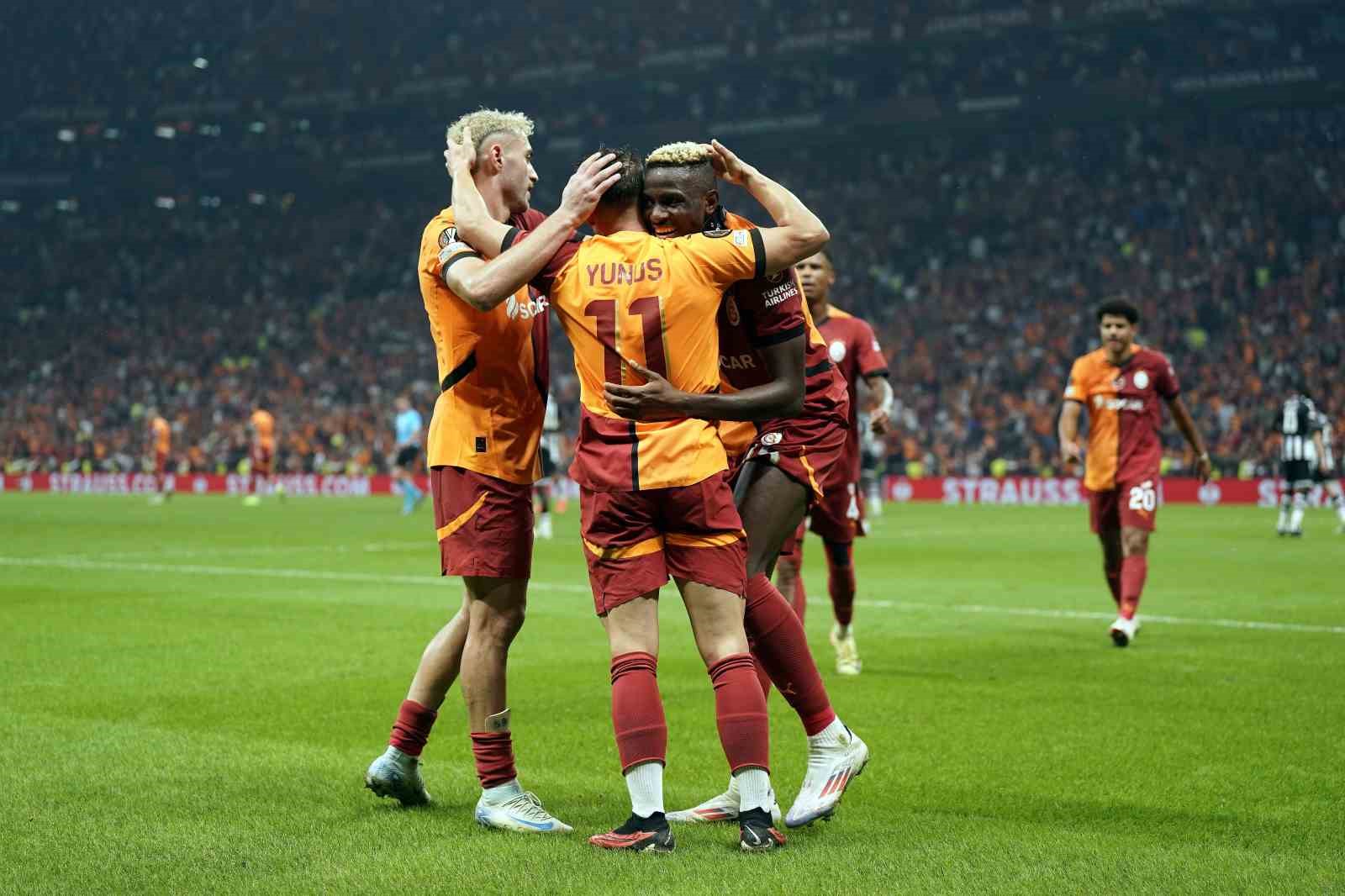 UEFA Avrupa Ligi: Galatasaray: 3 - PAOK: 1 (Maç sonucu)
