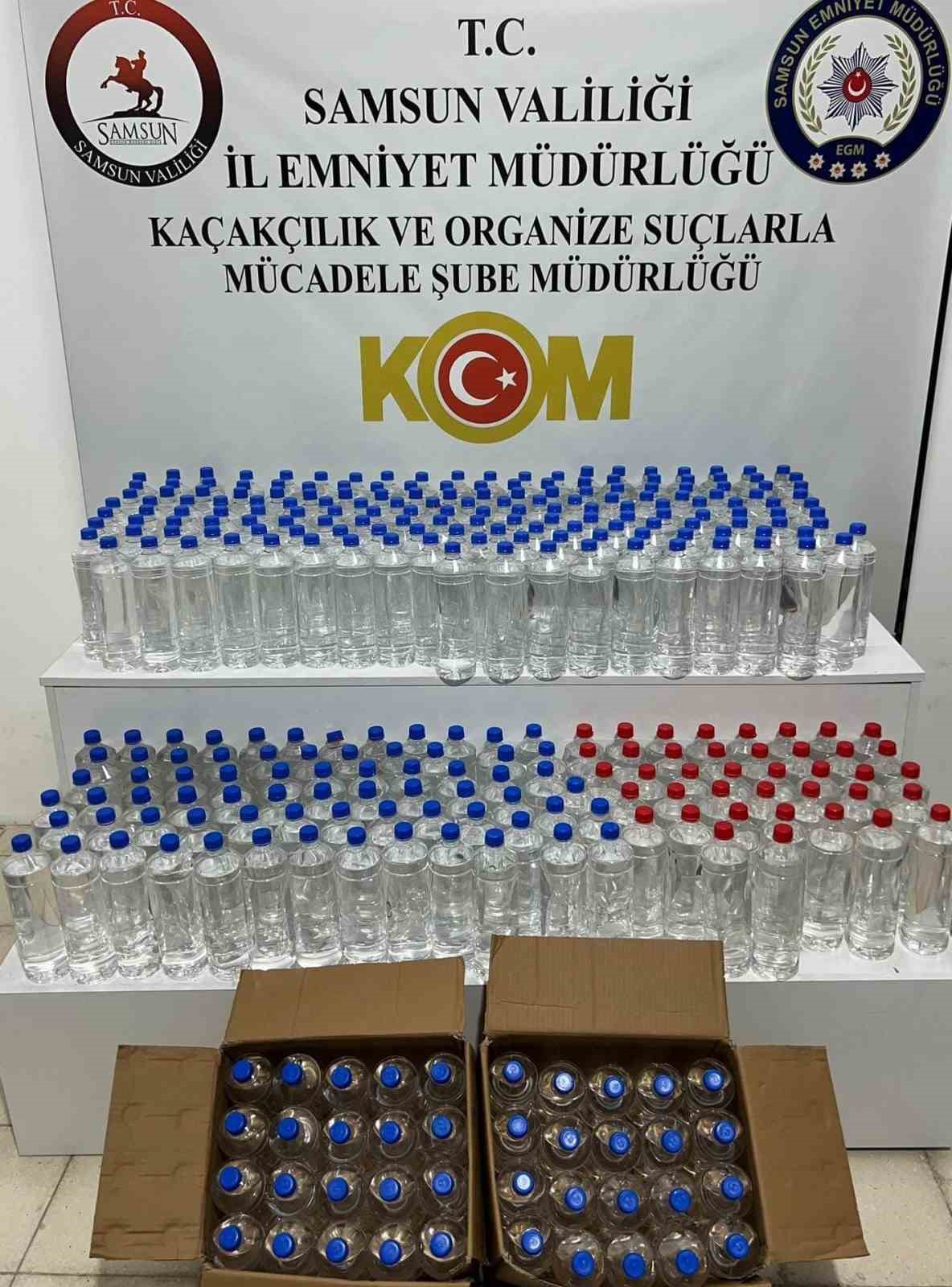 Şüpheli araçta sahte içki yapımında kullanılan 320 litre etil alkol ele geçirildi
