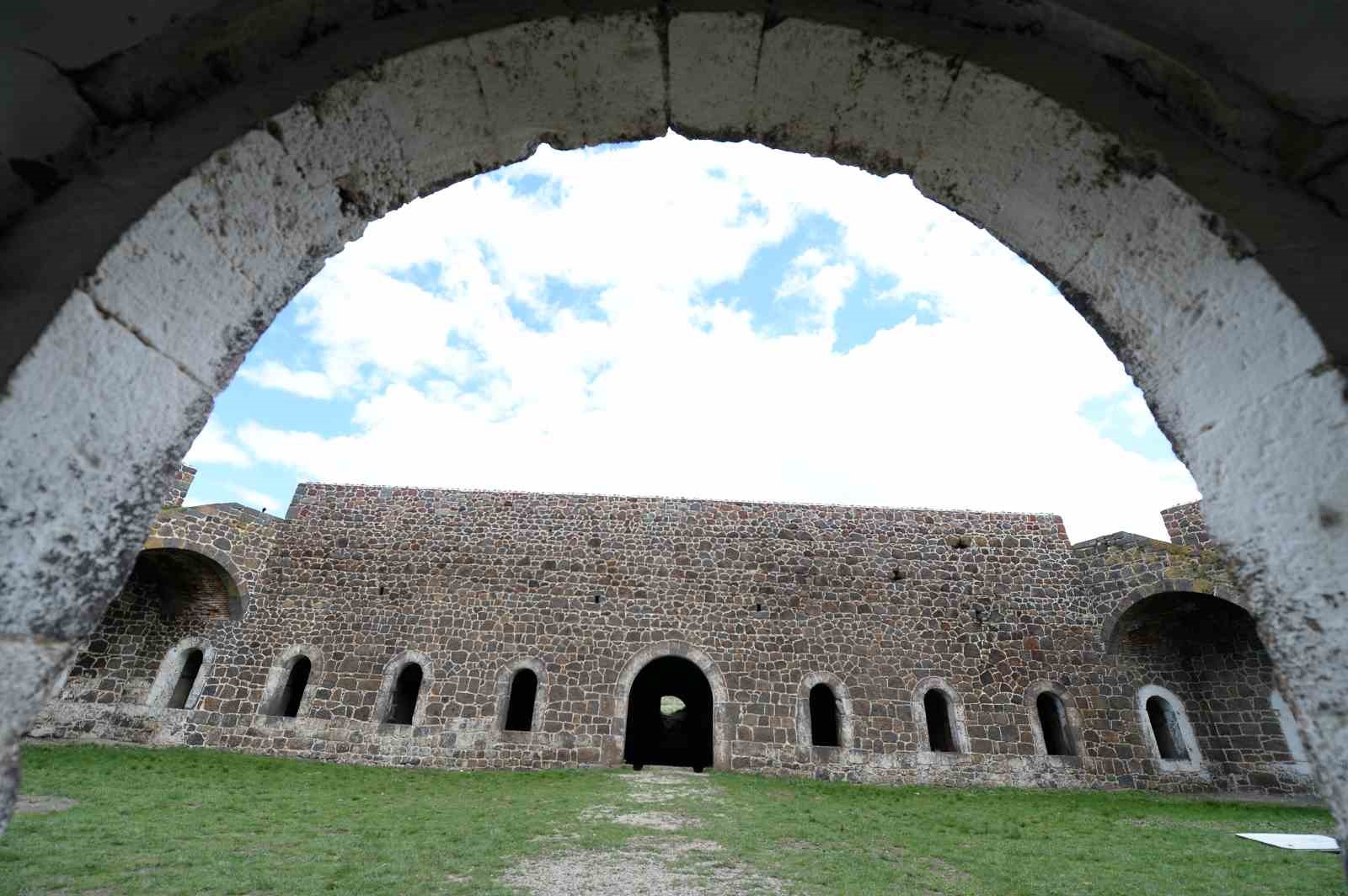 Erzurum’da bir ecdat yadigarı: Aziziye Tabyaları
