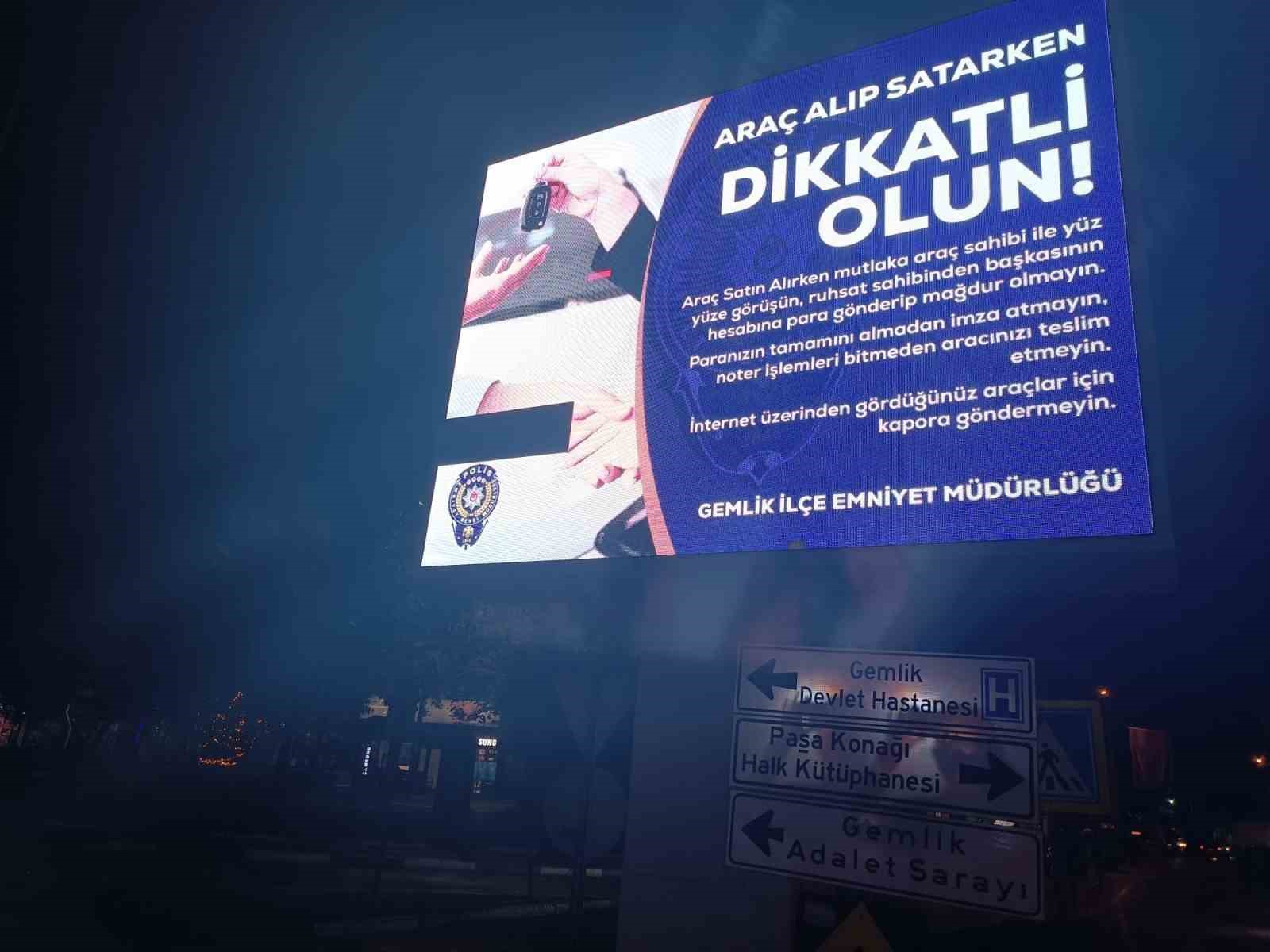 Gemlik Polisi dolandırıcılık olaylarına ilişkin bilgilendirme yaptı
