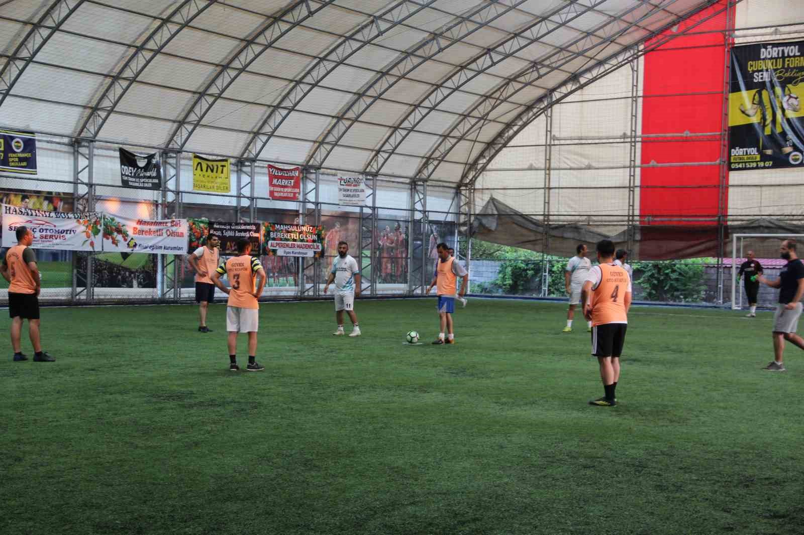 Dörtyol’da ‘Altın Mandarin Hasat Futbol’ turnuvası başlatıldı
