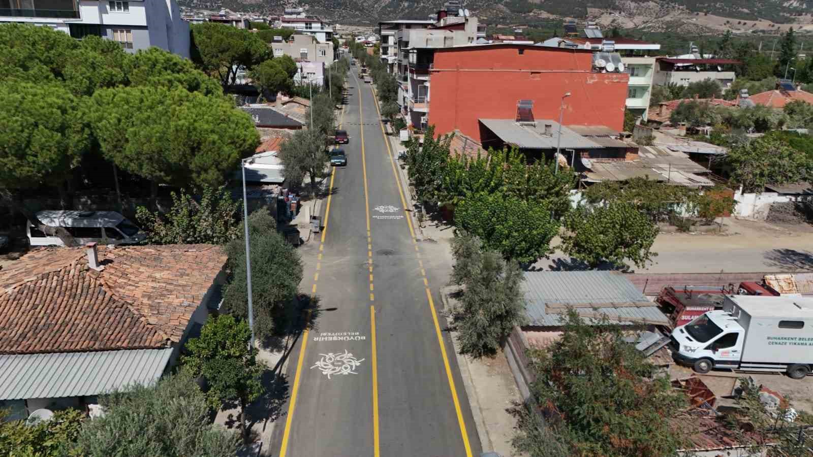 Aydın Büyükşehir Belediyesi’nden Buharkent’te yol hamlesi
