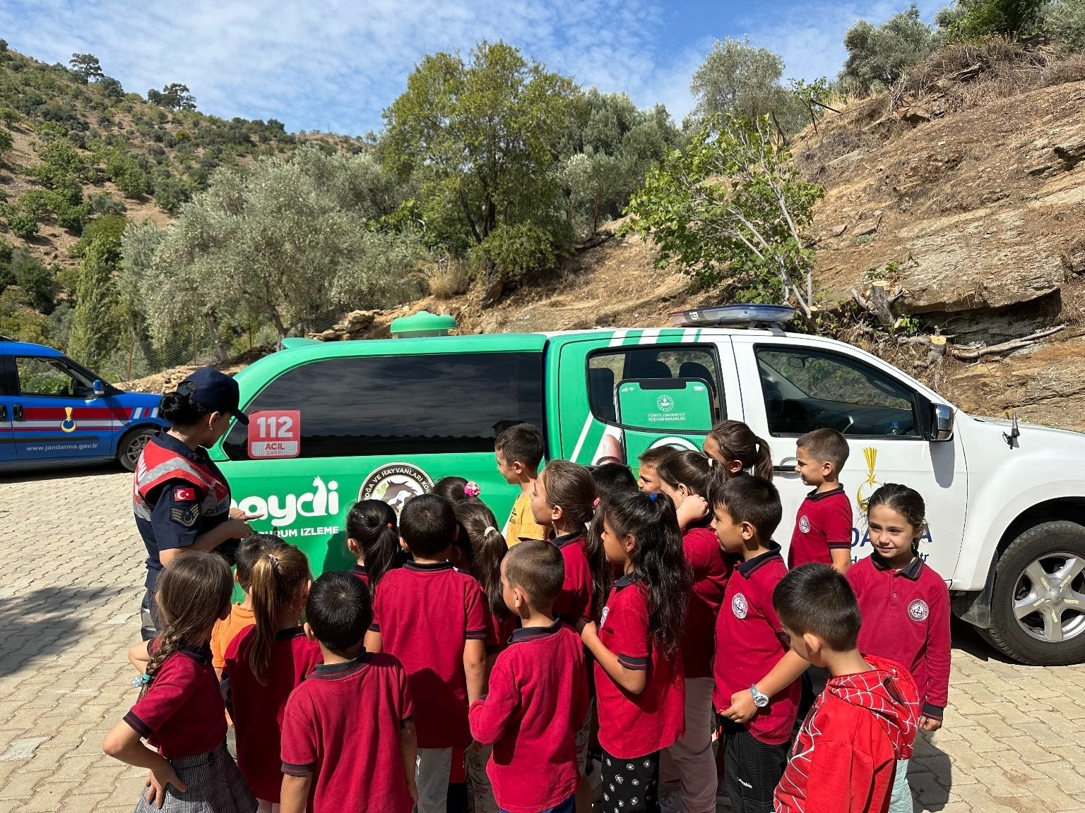 Aydın’da jandarma ekipleri öğrencileri bilgilendirdi
