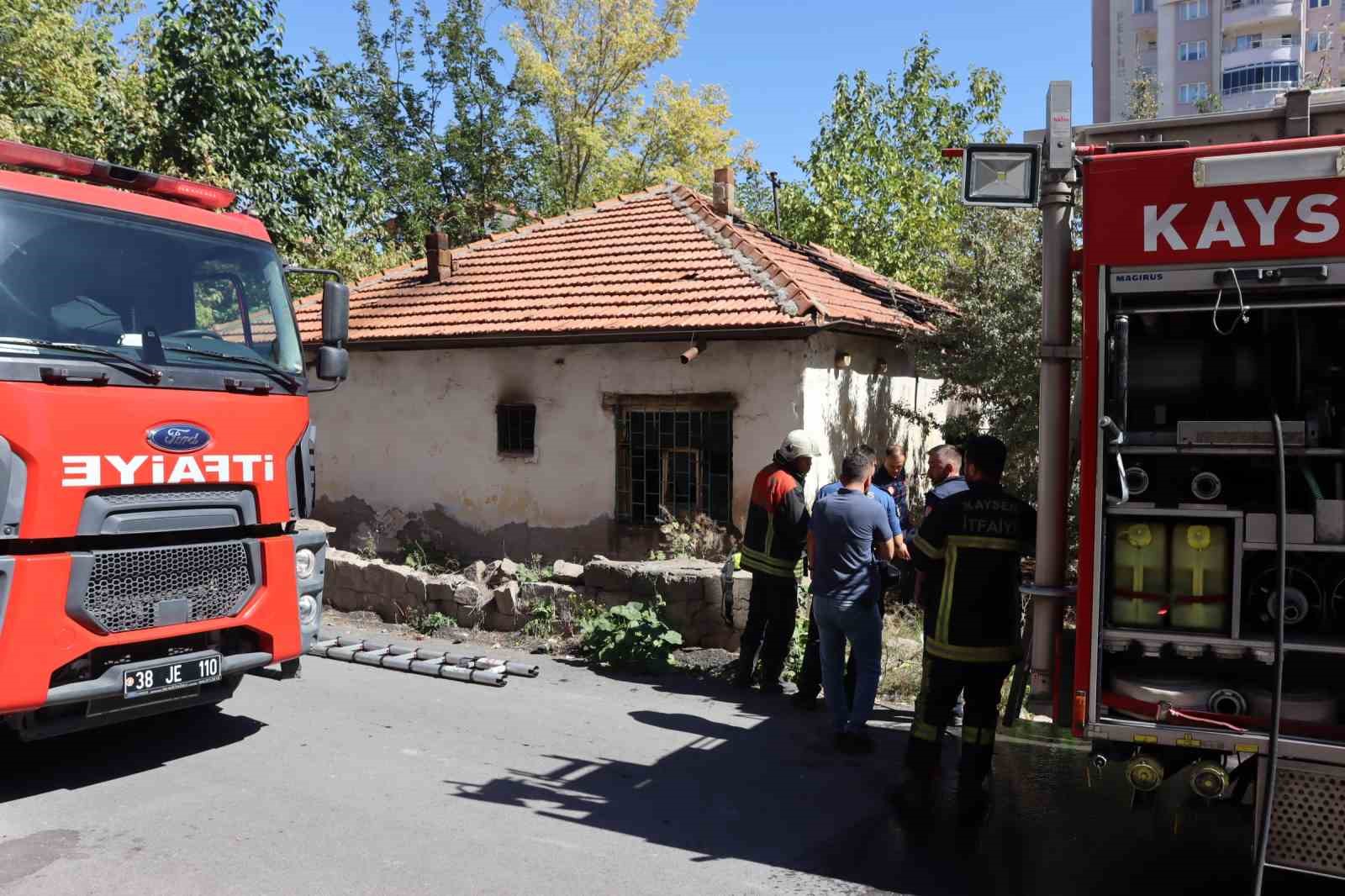 Kayseri’de müstakil evde yangın
