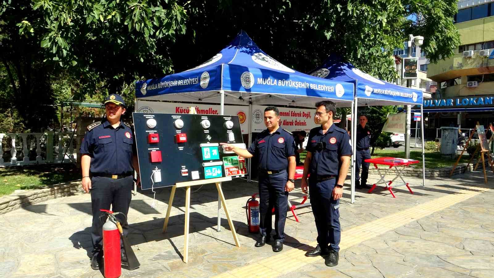 Muğla’da İtfaiye Haftası kapsamında tanıtım ve fotoğraf sergisi düzenlendi
