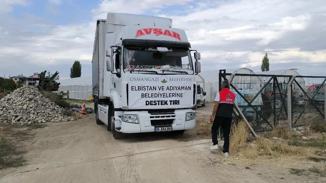 Deprem bölgesine Osmangazi eli
