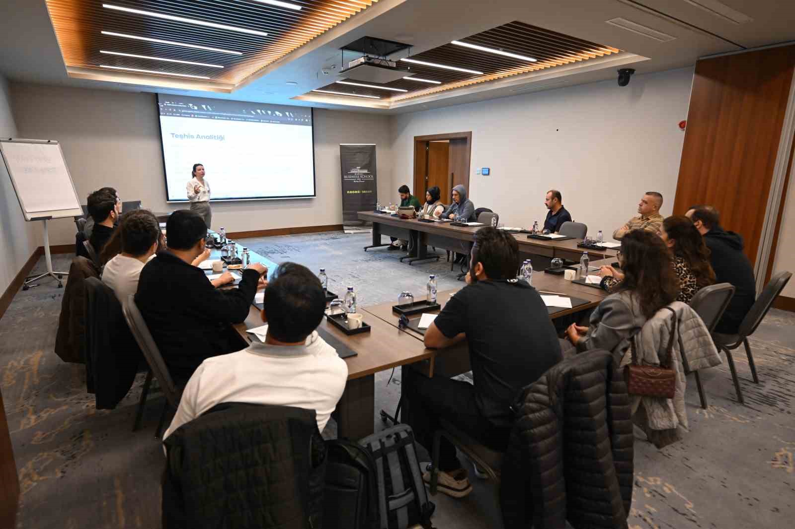 Bursa Business School’da eğitimler devam ediyor
