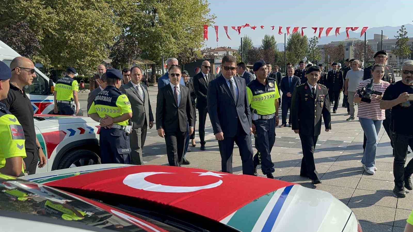 Jandarmanın yeni araçları hizmete girdi
