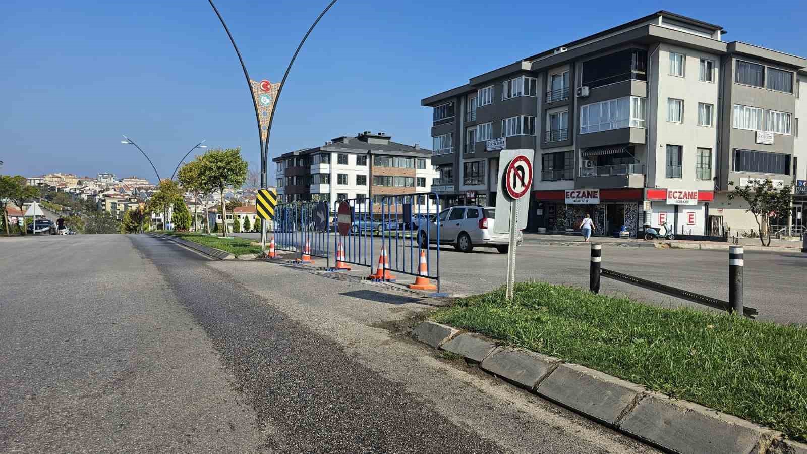 Bandırma’da yol kapandı, işler karıştı
