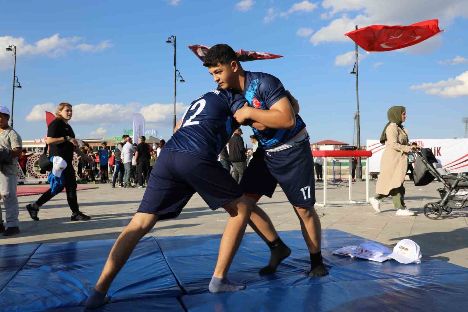 Avrupa Spor Haftası’nda Ağrı’da farklı branşlarda gösteriler düzenlendi
