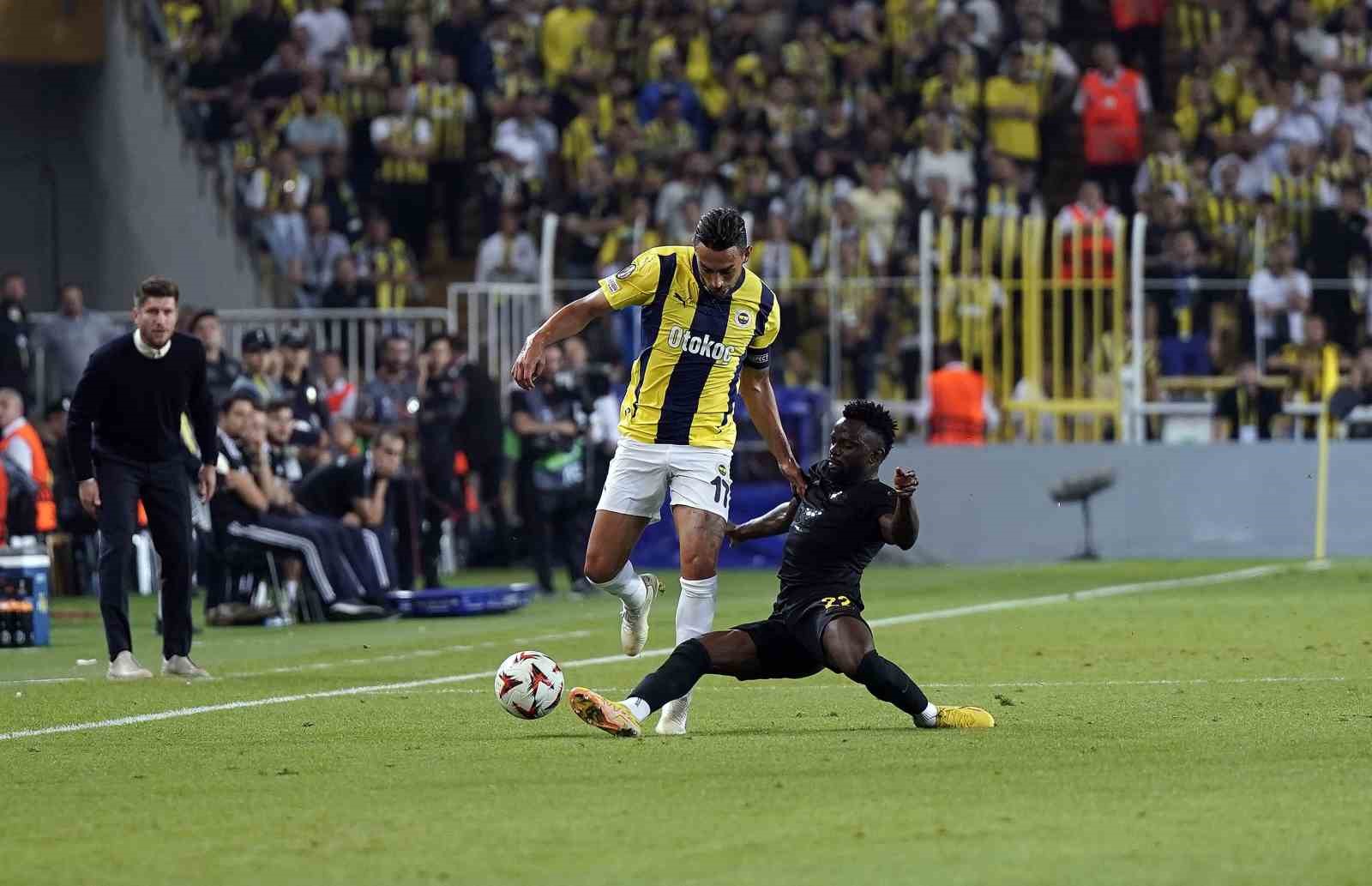 UEFA Avrupa Ligi: Fenerbahçe: 1 - Union Saint-Gilloise 0 (İlk yarı)
