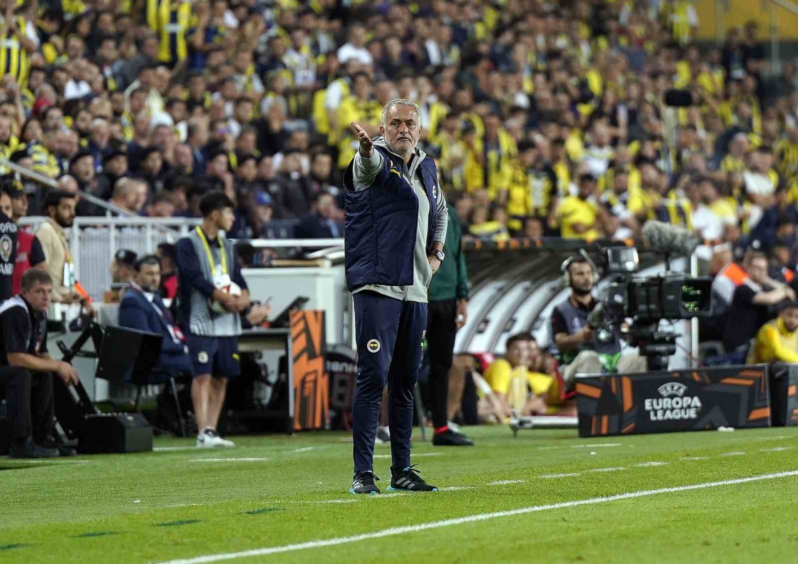 UEFA Avrupa Ligi: Fenerbahçe: 1 - Union Saint-Gilloise 0 (İlk yarı)
