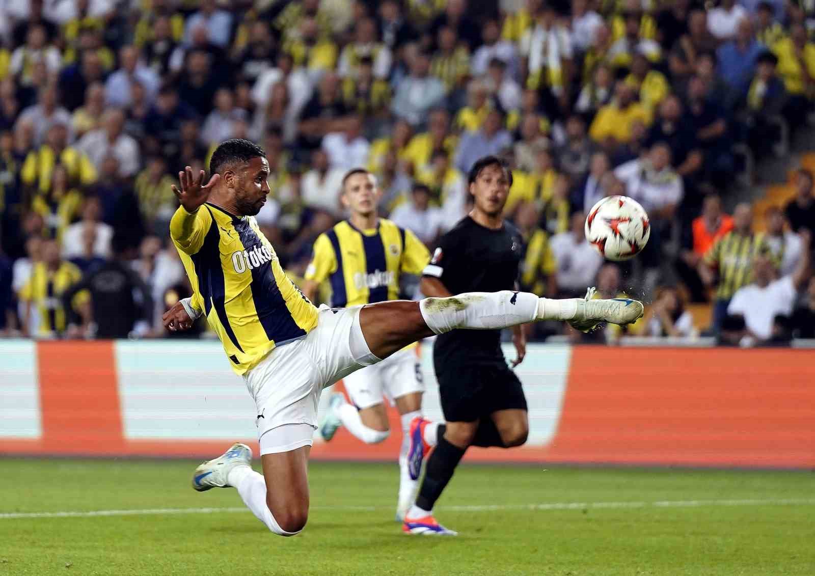 UEFA Avrupa Ligi: Fenerbahçe: 1 - Union Saint-Gilloise 0 (İlk yarı)
