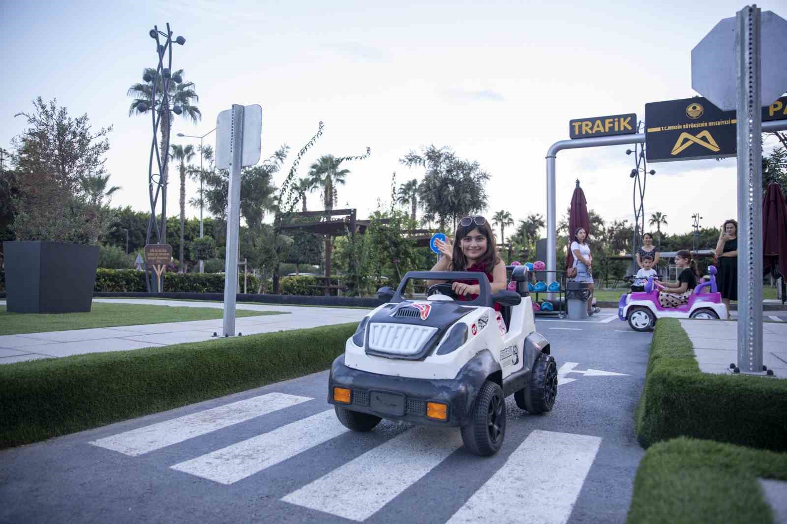 Trafik Park, hem çocukların hem de velilerin gözdesi oldu
