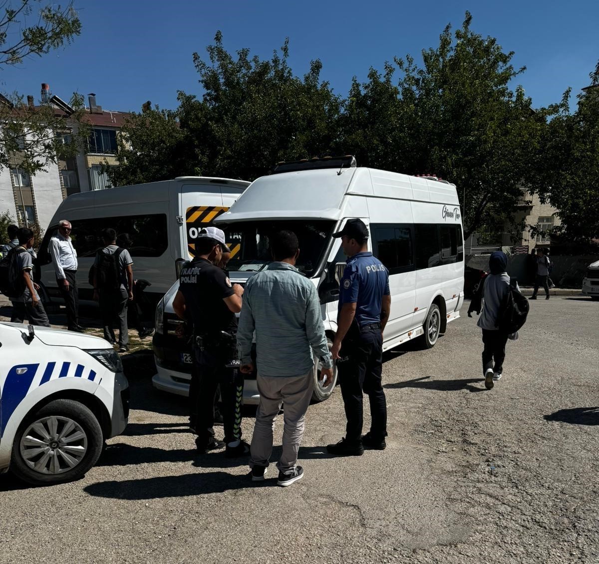 Elazığ’da okul önü denetimleri sürüyor
