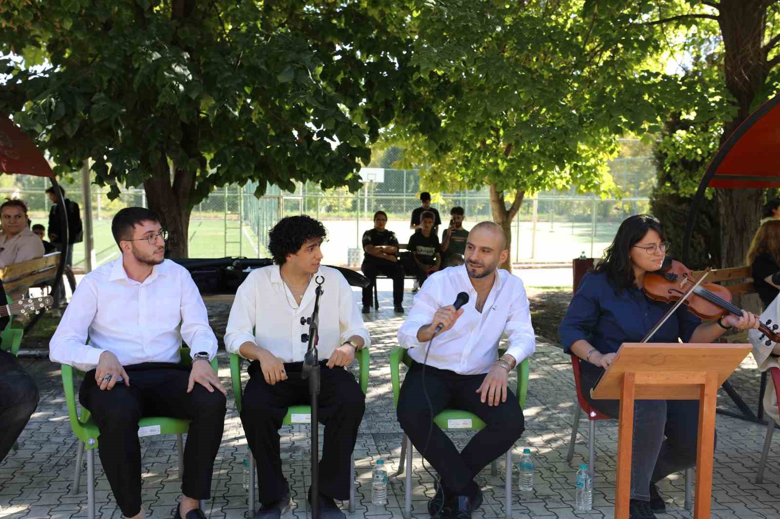 Elazığ’da tıp öğrencileri etkinlikler ile karşılandı
