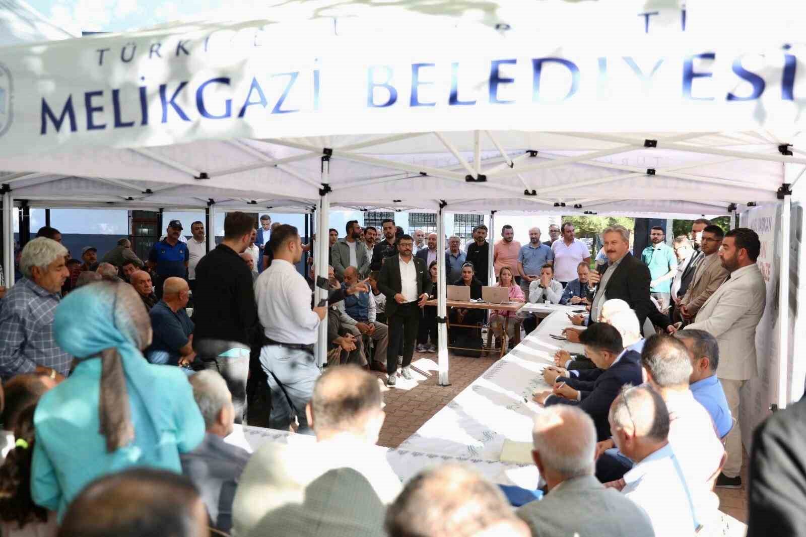 ’Mobil Başkan’ Osmanlı’ya müjdelerle gitti
