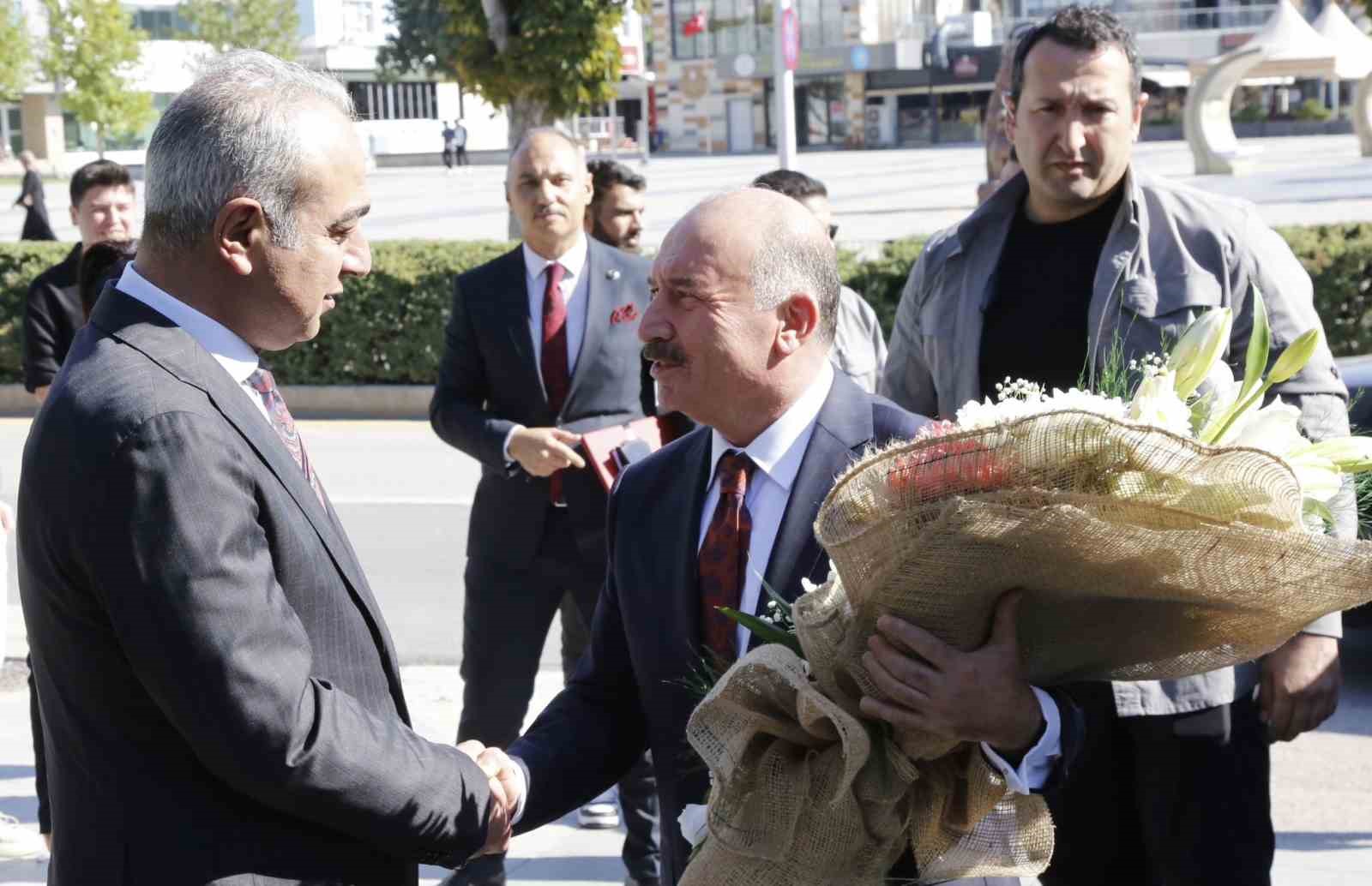 Çorum Valisi Ali Çalgan göreve başladı
