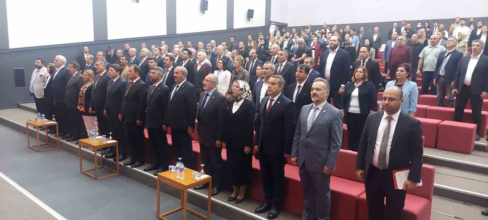 Adalet Bakanı Tunç, Erzurum’da akademisyenlerle bir araya geldi
