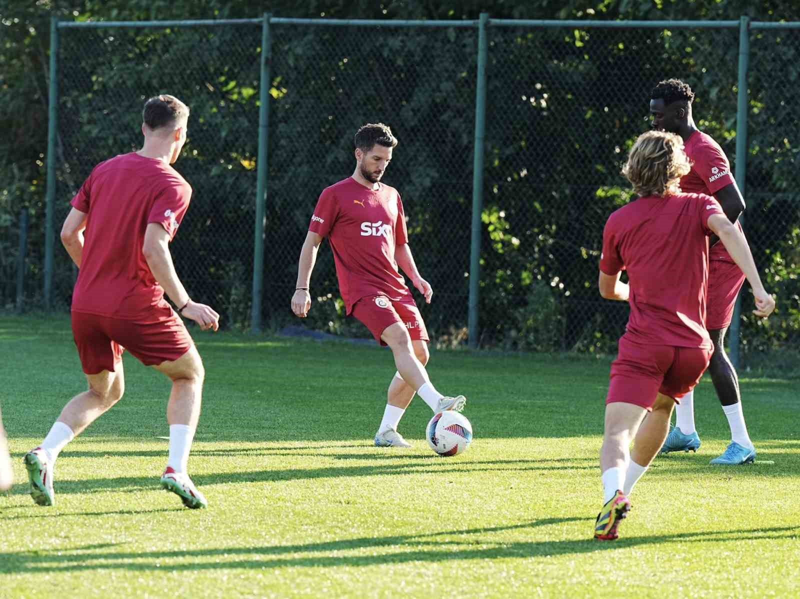 Galatasaray, Kasımpaşa maçının hazırlıklarını tamamladı
