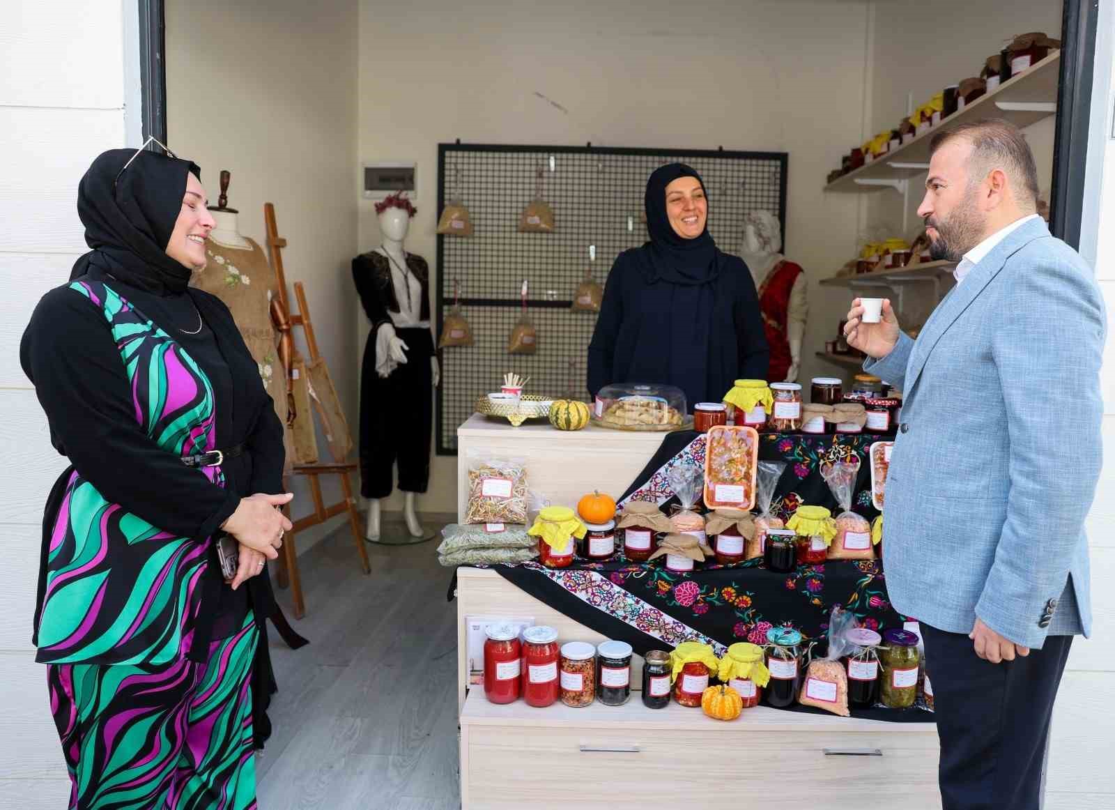 Arnavutköy’de kışlık lezzetler festivalinde renkli görüntüler
