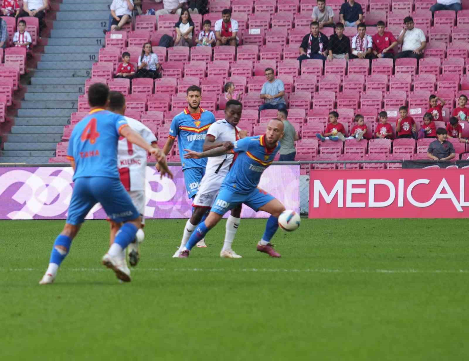 Trendyol Süper Lig: Samsunspor: 0 - Göztepe: 1 (Maç devam ediyor)
