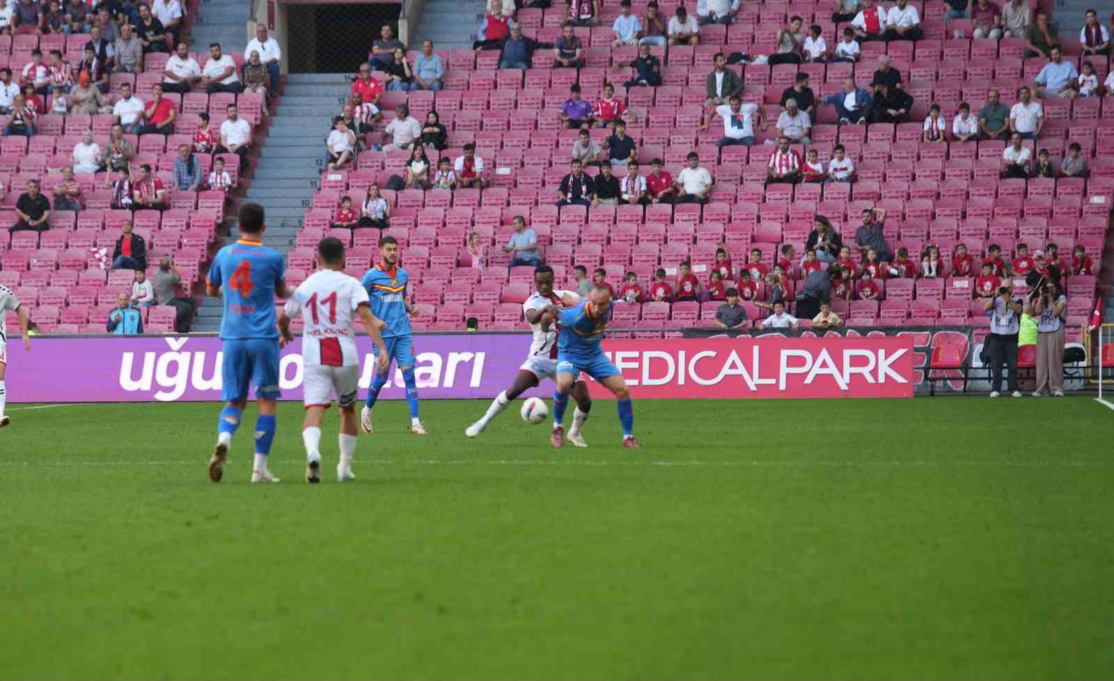 Trendyol Süper Lig: Samsunspor: 0 - Göztepe: 1 (Maç devam ediyor)
