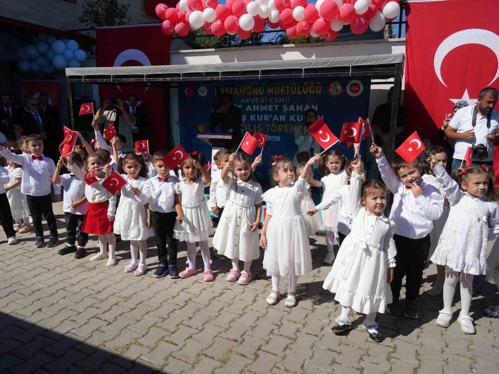 Şehit Polis Ahmet Şahan’ın ismi Kastamonu’da Kur’an Kursu’nda yaşatılacak
