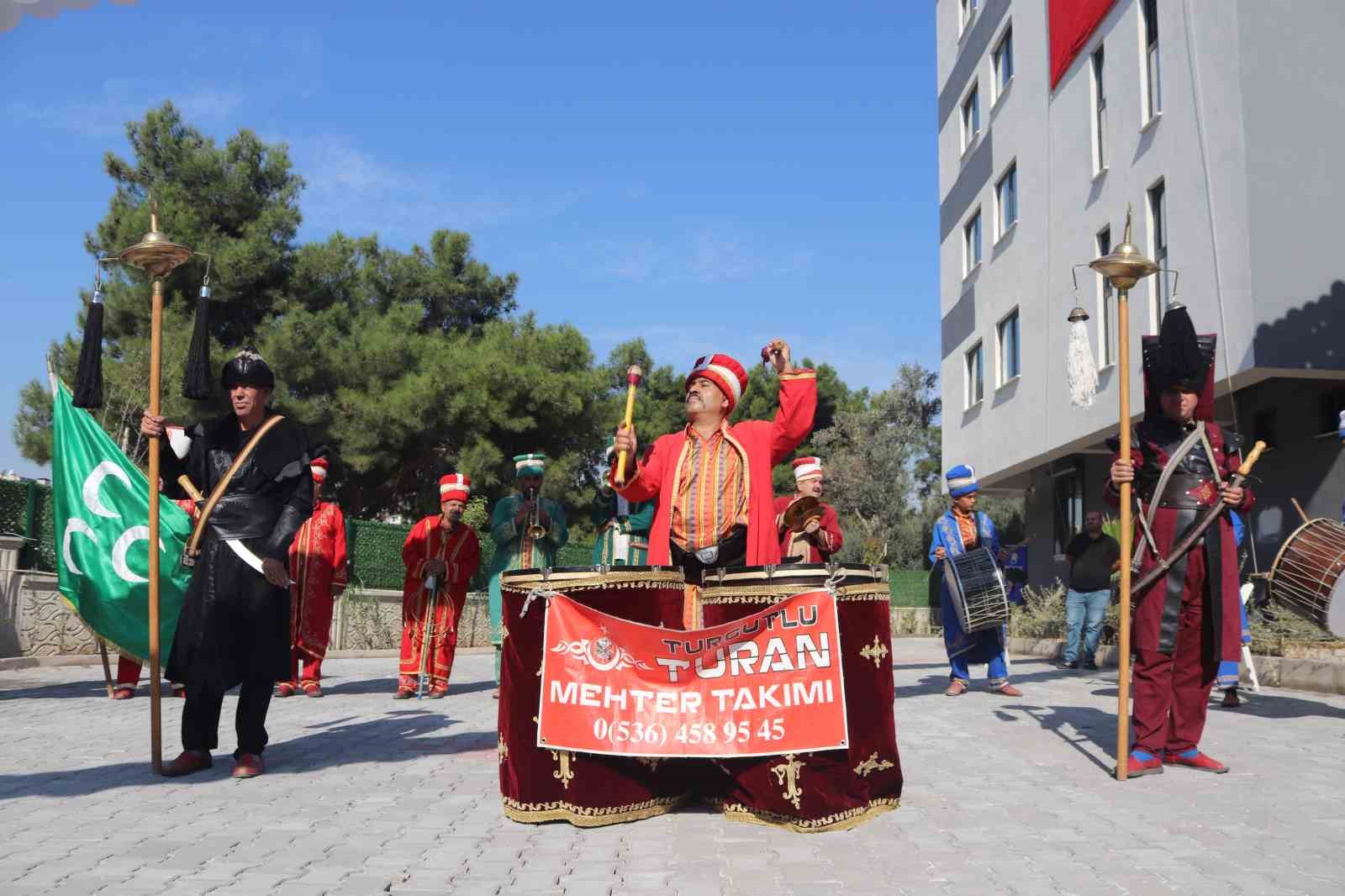 İhlas Vakfı’ndan İzmir’e dört dörtlük yeni yurt
