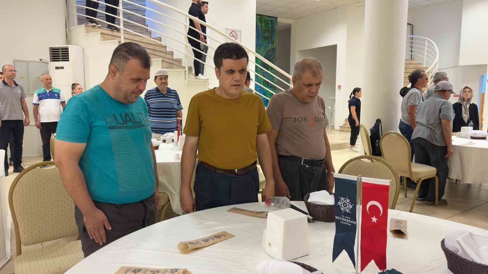 Altı Nokta Körler Derneği Aydın Şubesi’nde Başkan Özen güven tazeledi
